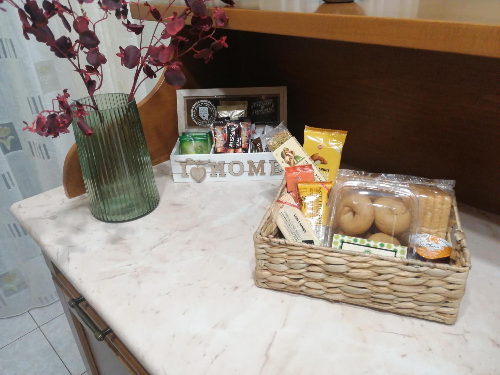 Central Home カラマタ エクステリア 写真
